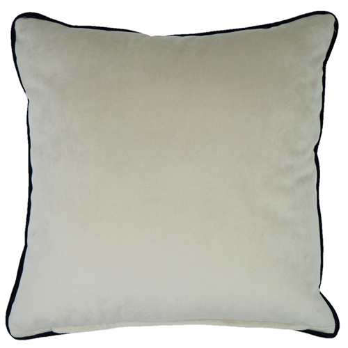 Pop Art, Giraffe Biscuit - (45cm x 45cm) Cushion - Image 5